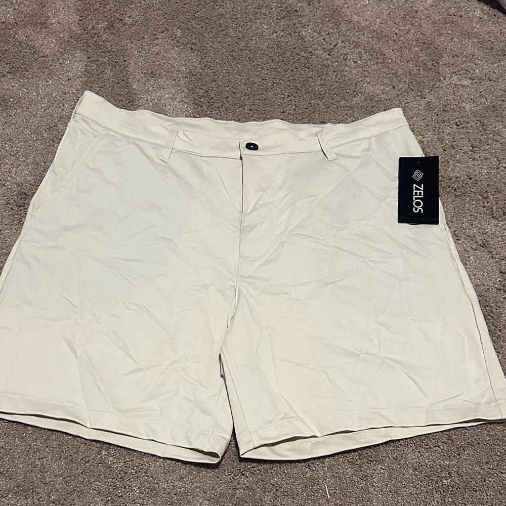 Zelos Cream Shorts